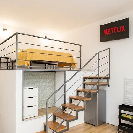 Apartment Ca' Garibaldi - Centralissimo 500mt Da Palazzo Reale *