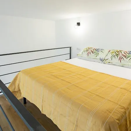 Ca' Garibaldi - Centralissimo 500mt Da Palazzo Reale Apartment *