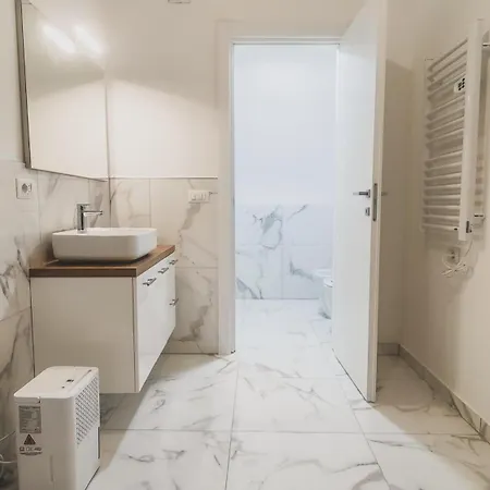 Appartement Ca' Garibaldi - Centralissimo 500mt Da Palazzo Reale *